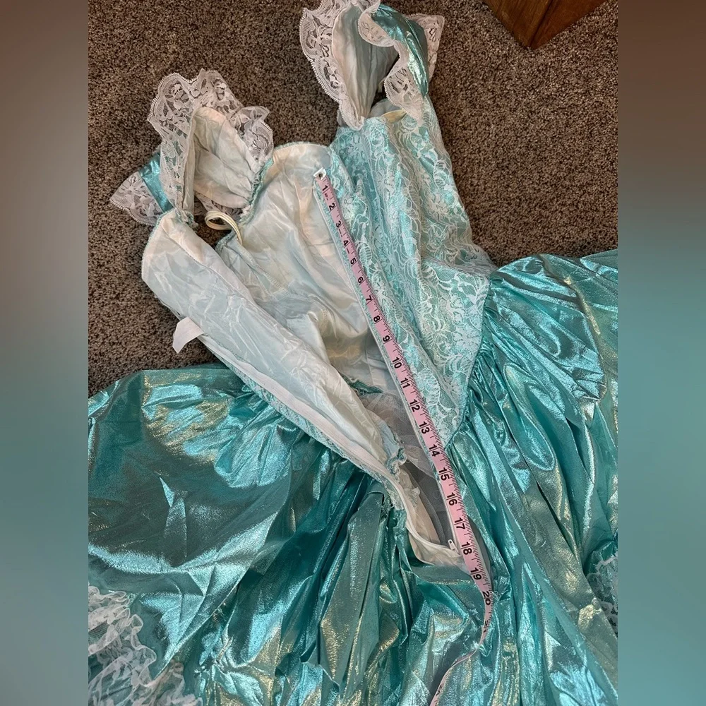 Vintage 80s metallic lamé and lace tiered Bo Peep prom dress, size 8 - Picture 12 of 13